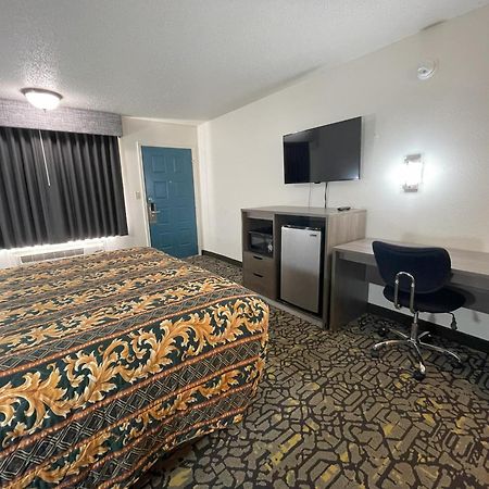 Countryside Inn Malakoff Екстериор снимка